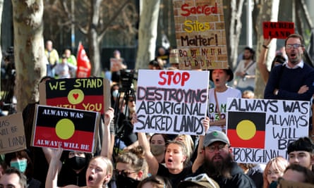 تخریب مقبره بومیان استرالیا